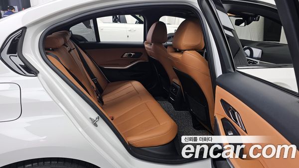 BMW 3 Series 2022, фото 12