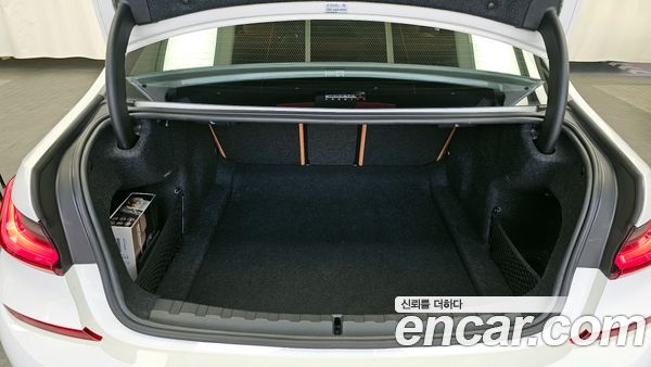 BMW 3 Series 2022, фото 20