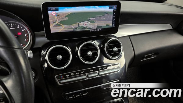 Mercedes-Benz C-Class 2020, фото 14