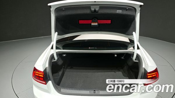 Volkswagen Passat 2021, фото 20