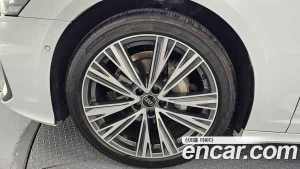Audi A6 2023, фото 5