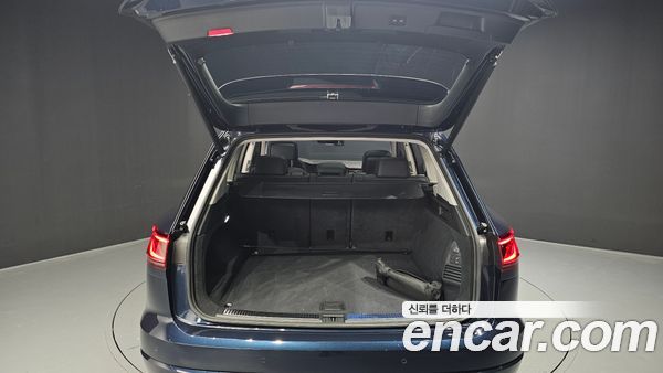 Volkswagen Touareg 2024, фото 20