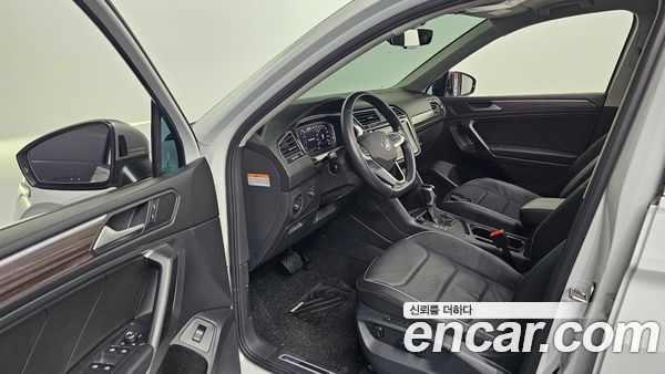 Volkswagen Tiguan 2023, фото 10