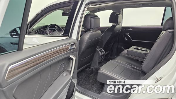 Volkswagen Tiguan 2023, фото 11