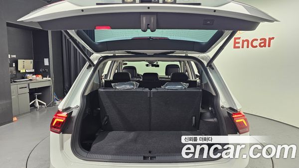 Volkswagen Tiguan 2023, фото 20