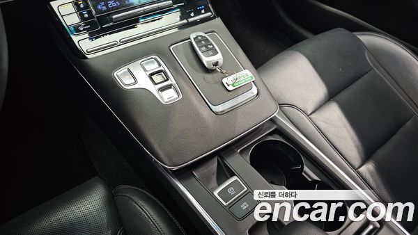 Hyundai Grandeur 2022, фото 9