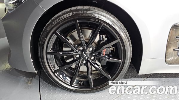 Kia Stinger 2023, фото 5