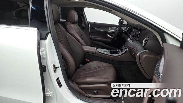 Mercedes-Benz CLS 2021, фото 10