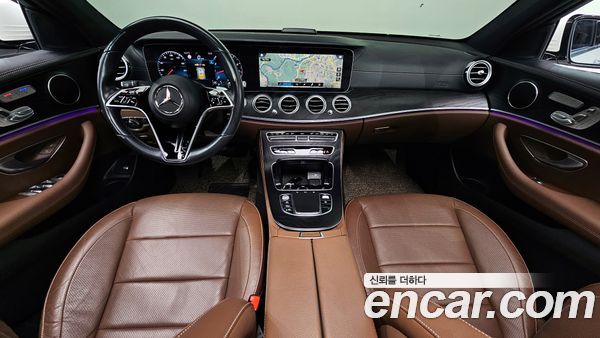 Mercedes-Benz E-Class 2023, фото 7