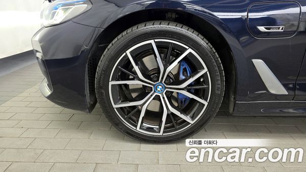 BMW 5 Series 2022, фото 5