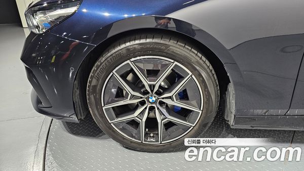 BMW 5 Series 2025, фото 5