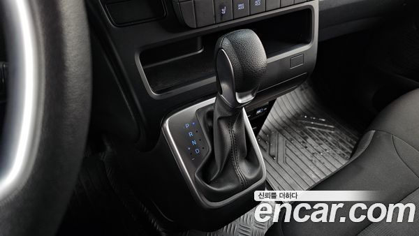 Hyundai Staria 2024, фото 9
