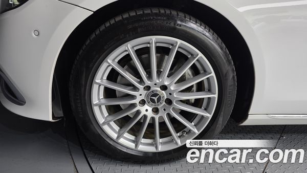 Mercedes-Benz E-Class 2021, фото 5