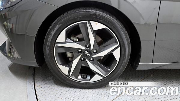 Hyundai Elantra 2021, фото 5