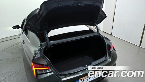 Hyundai Elantra 2021, фото 20