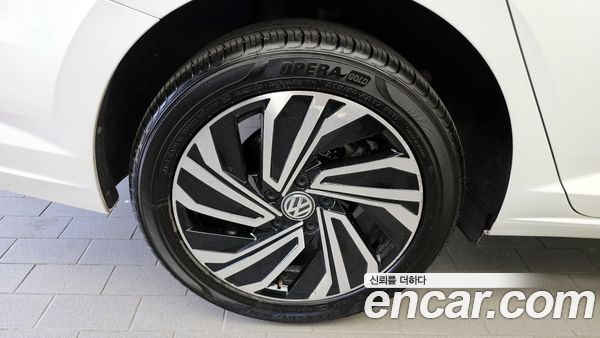 Volkswagen Jetta 2021, фото 5