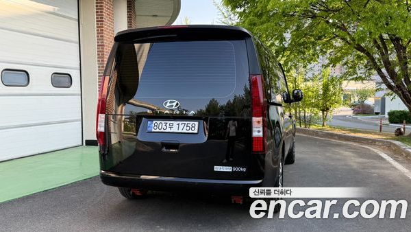Hyundai Staria 2025, фото 6