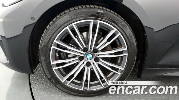 BMW 3 Series 2021, фото 5