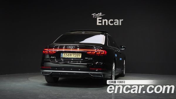 Audi A8 2021, фото 3