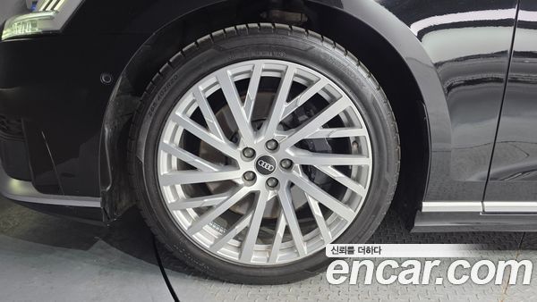 Audi A8 2021, фото 4