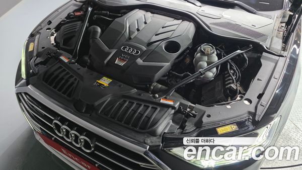 Audi A8 2021, фото 5