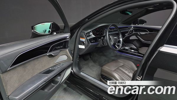 Audi A8 2021, фото 12