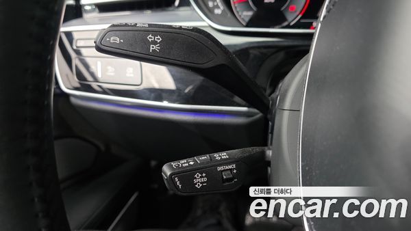 Audi A8 2021, фото 28