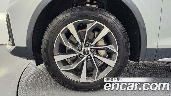 Audi Q5 2021, фото 5