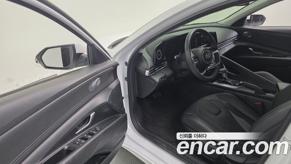 Hyundai Elantra 2021, фото 17