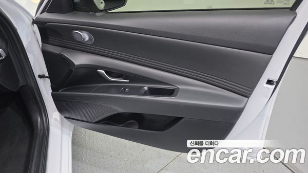 Hyundai Elantra 2021, фото 14