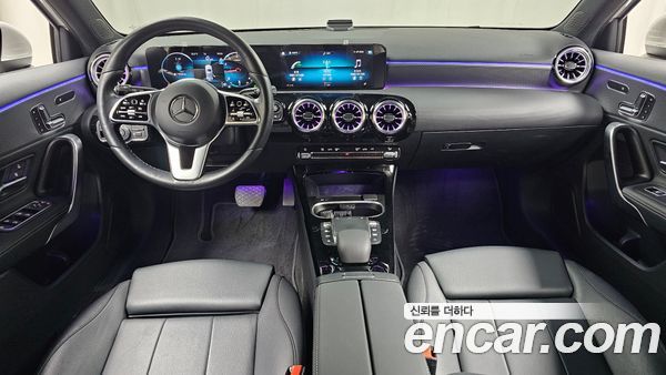 Mercedes-Benz A-Class 2023, фото 10