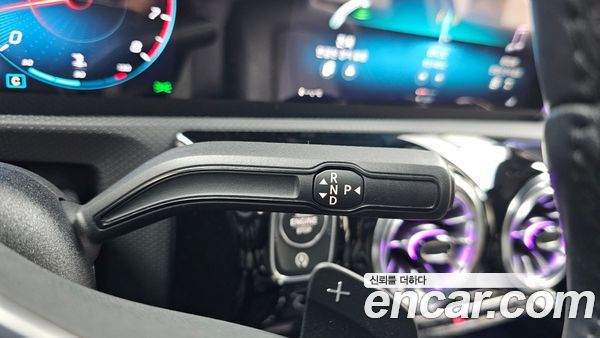 Mercedes-Benz A-Class 2023, фото 12