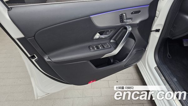 Mercedes-Benz A-Class 2023, фото 14