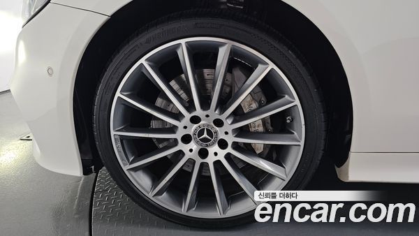 Mercedes-Benz E-Class 2020, фото 5