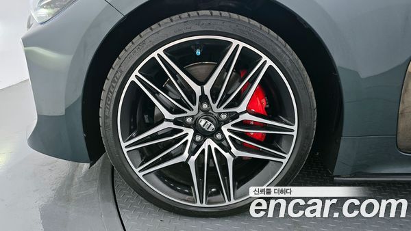 Kia Stinger 2023, фото 5