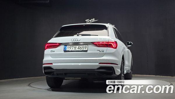 Audi Q3 2022, фото 4