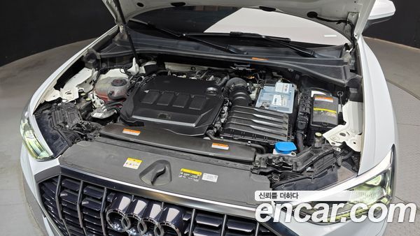 Audi Q3 2022, фото 6
