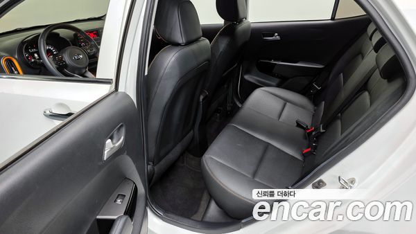 Kia Picanto 2021, фото 18