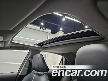 Toyota Camry 2024, фото 12