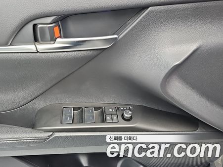 Toyota Camry 2024, фото 15