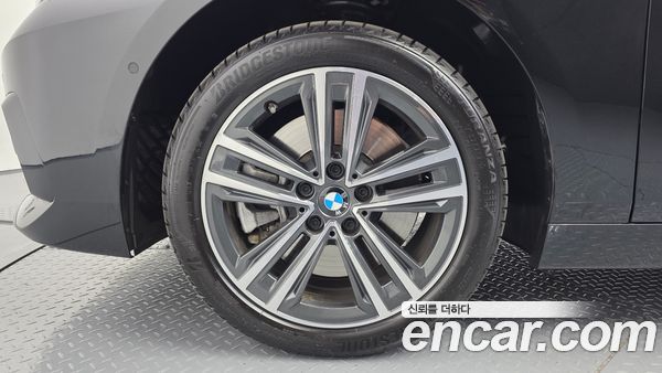 BMW 2 Series 2024, фото 5