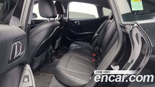 BMW 2 Series 2024, фото 16
