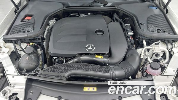 Mercedes-Benz E-Class 2022, фото 6