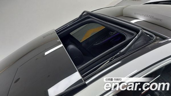 Mercedes-Benz E-Class 2022, фото 12