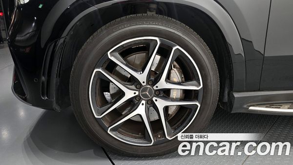 Mercedes-Benz GLE 2023, фото 5