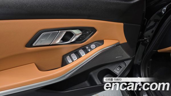 BMW 3 Series 2024, фото 20