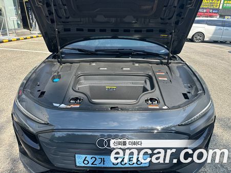 Audi A6 e-Tron 2025, фото 6