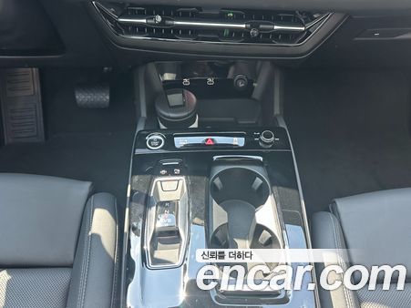 Audi A6 e-Tron 2025, фото 9