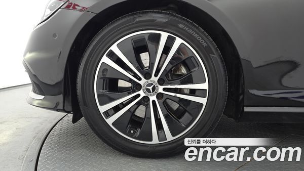 Mercedes-Benz E-Class 2021, фото 5