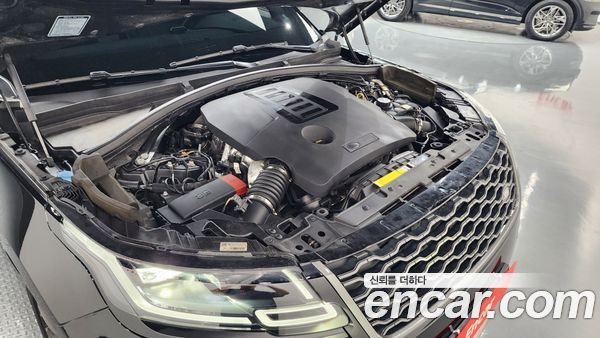 Land Rover Range Rover Velar 2021, фото 6